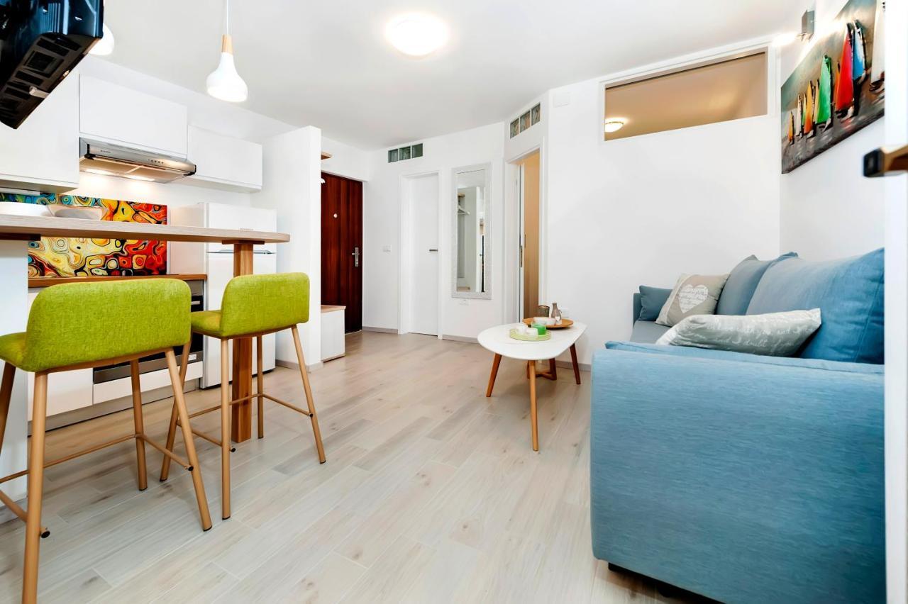 Apartment Amici With Terrace In Center Of Rovinj Exterior foto